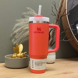Stanley Quencher H2.0 Tumbler 30oz- Bright Coral